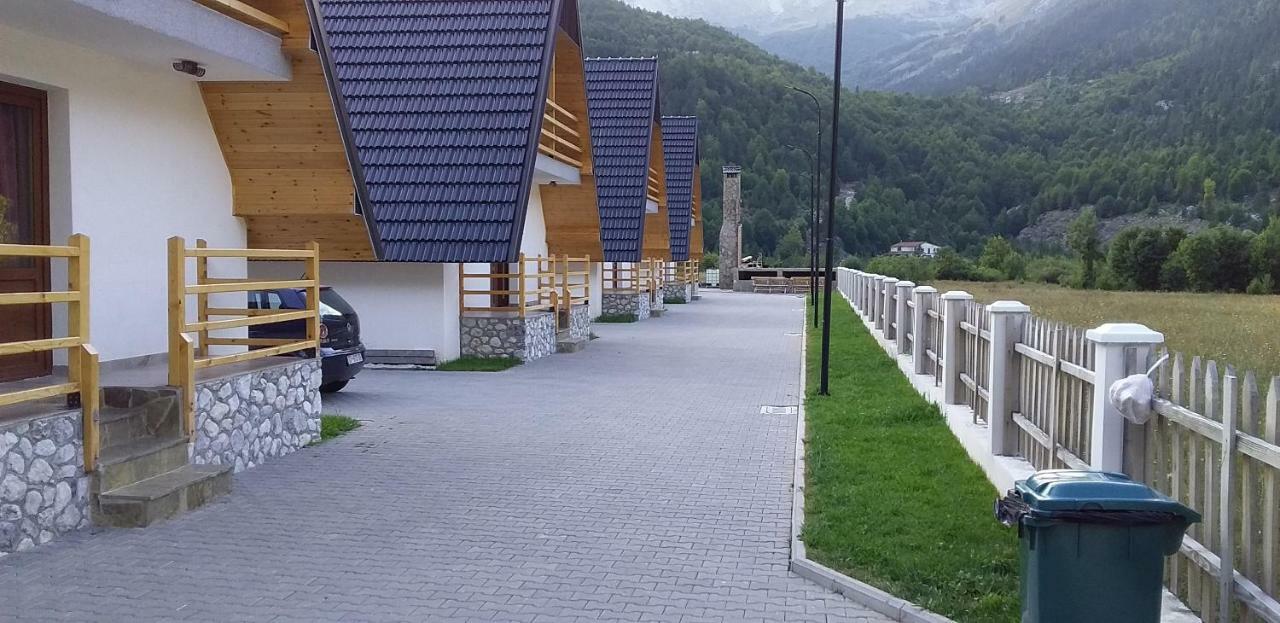 Bujtinat E Lugines Valbone Lejlighedshotel Eksteriør billede